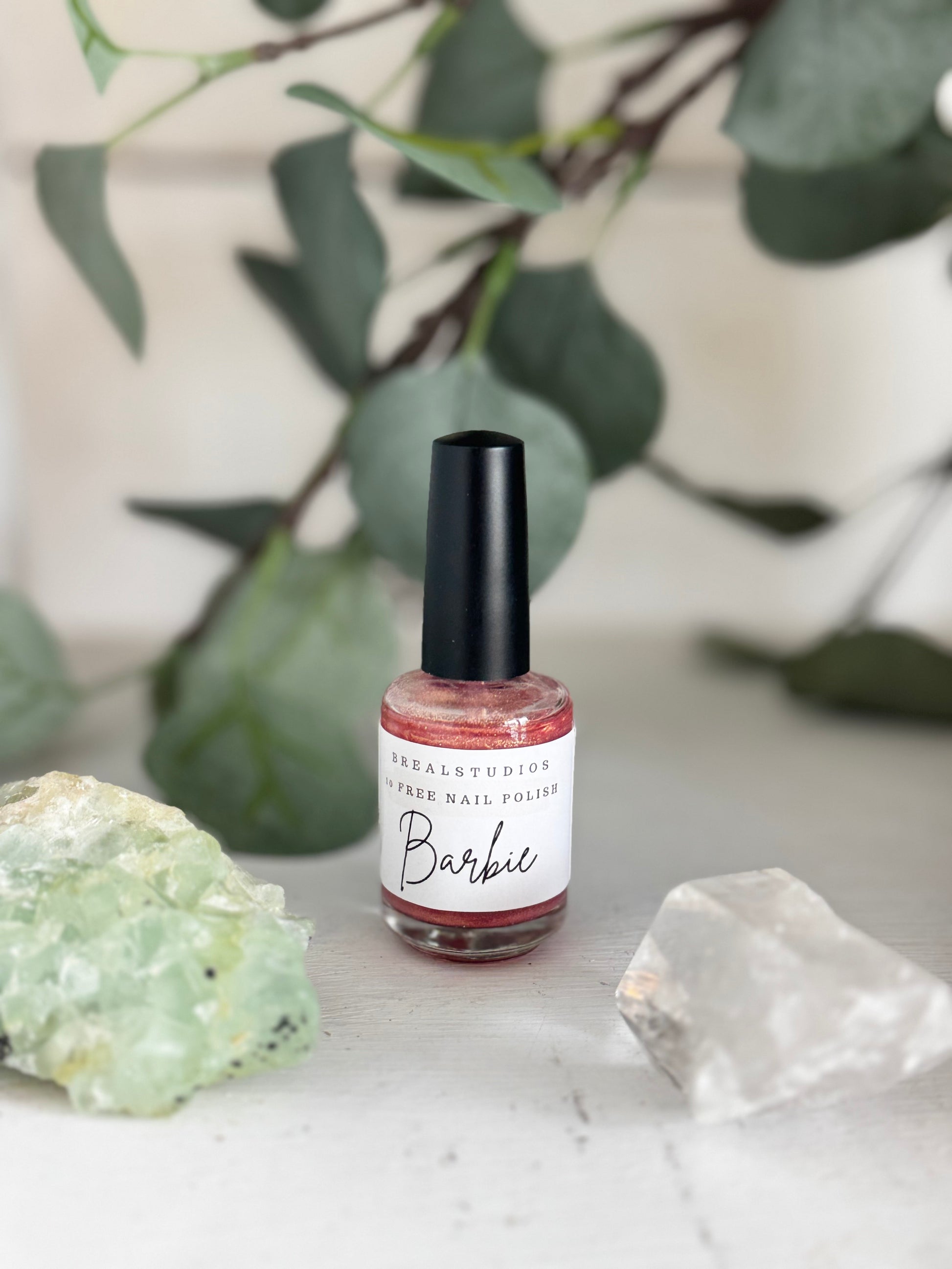 10 Free Non-Toxic Nail Polish