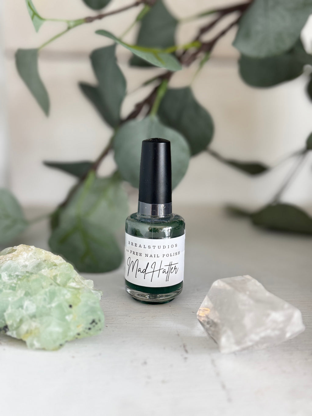 10 Free Non-Toxic Nail Polish