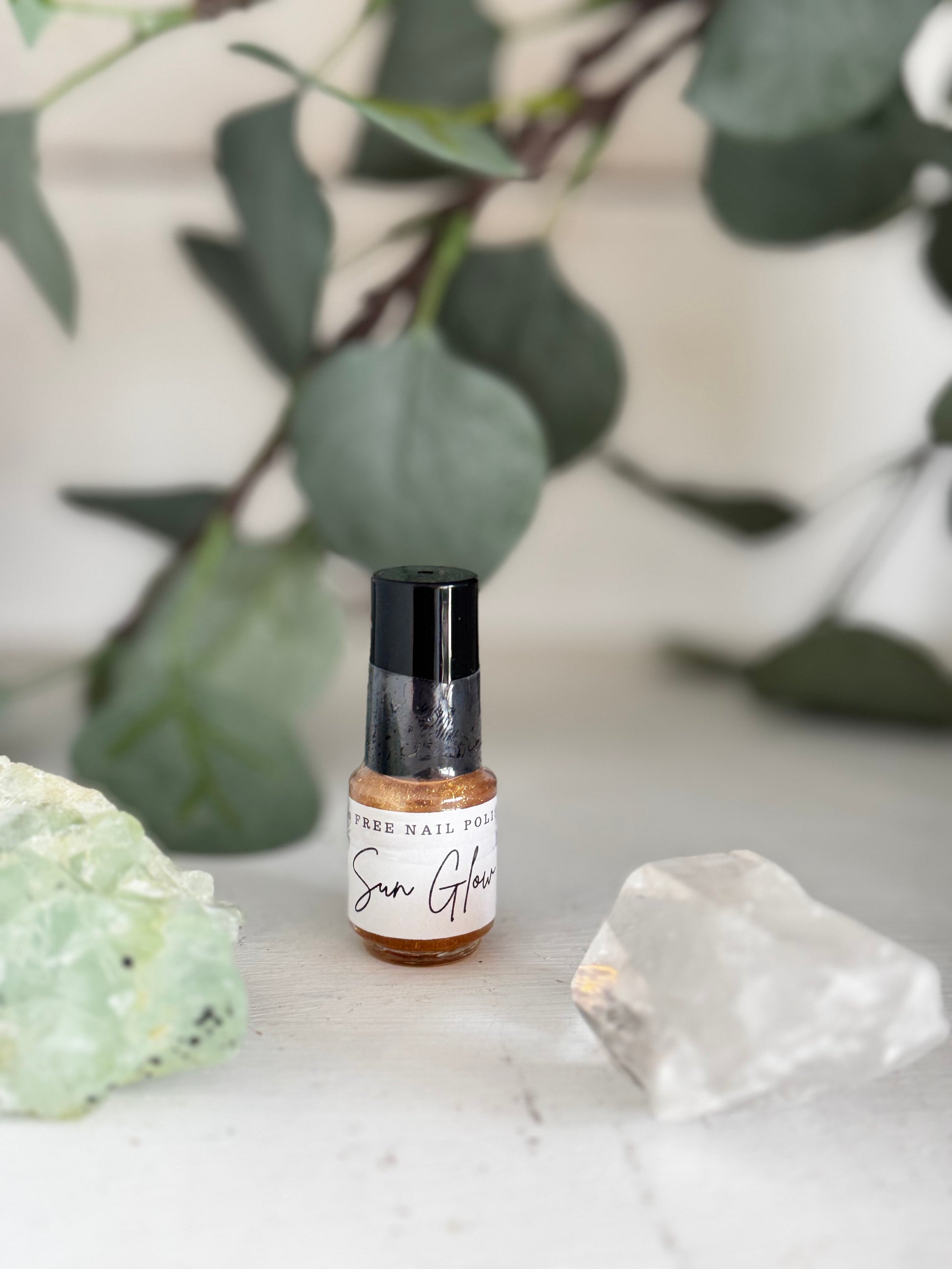 10 Free Non-Toxic Nail Polish
