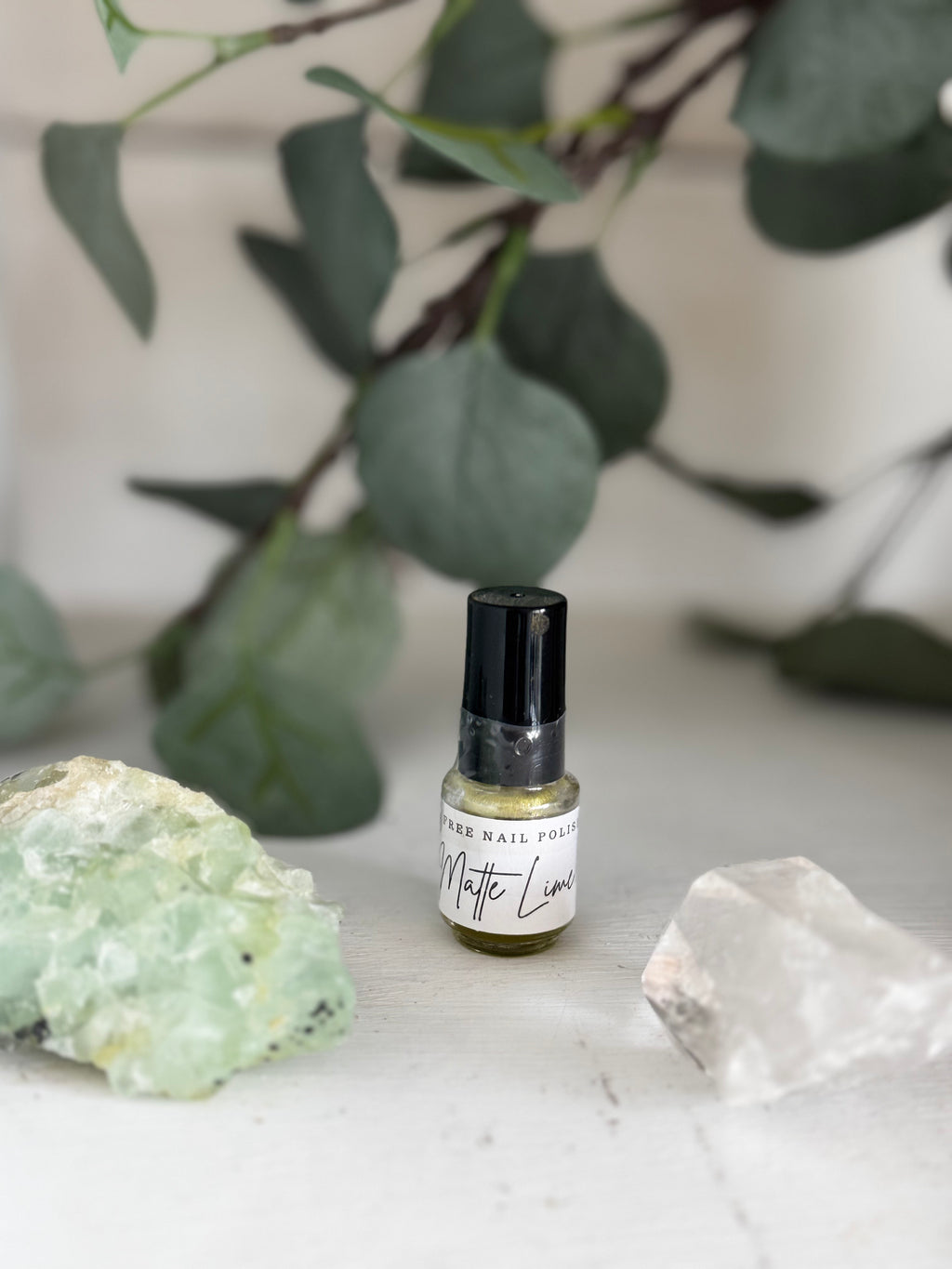 10 Free Non-Toxic Nail Polish