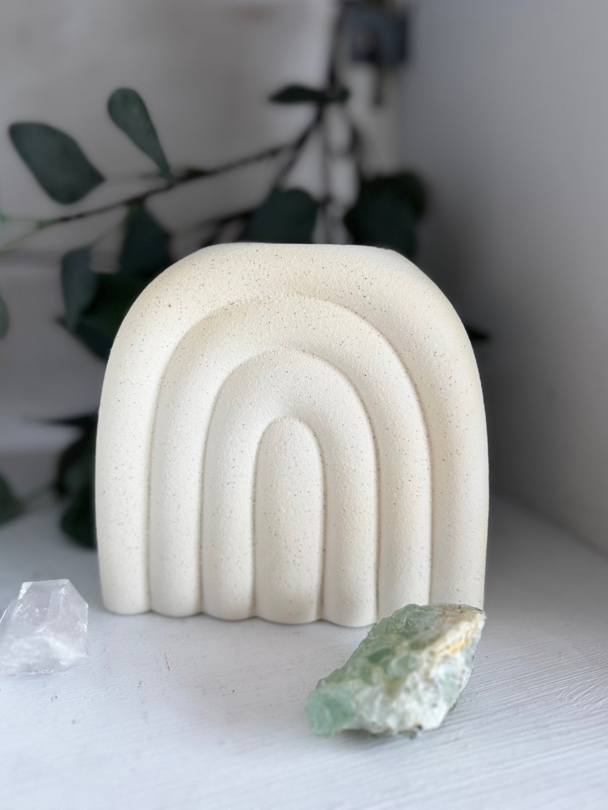Minimalist Cream Speckle Arch Oil Burner and Wax Warmer