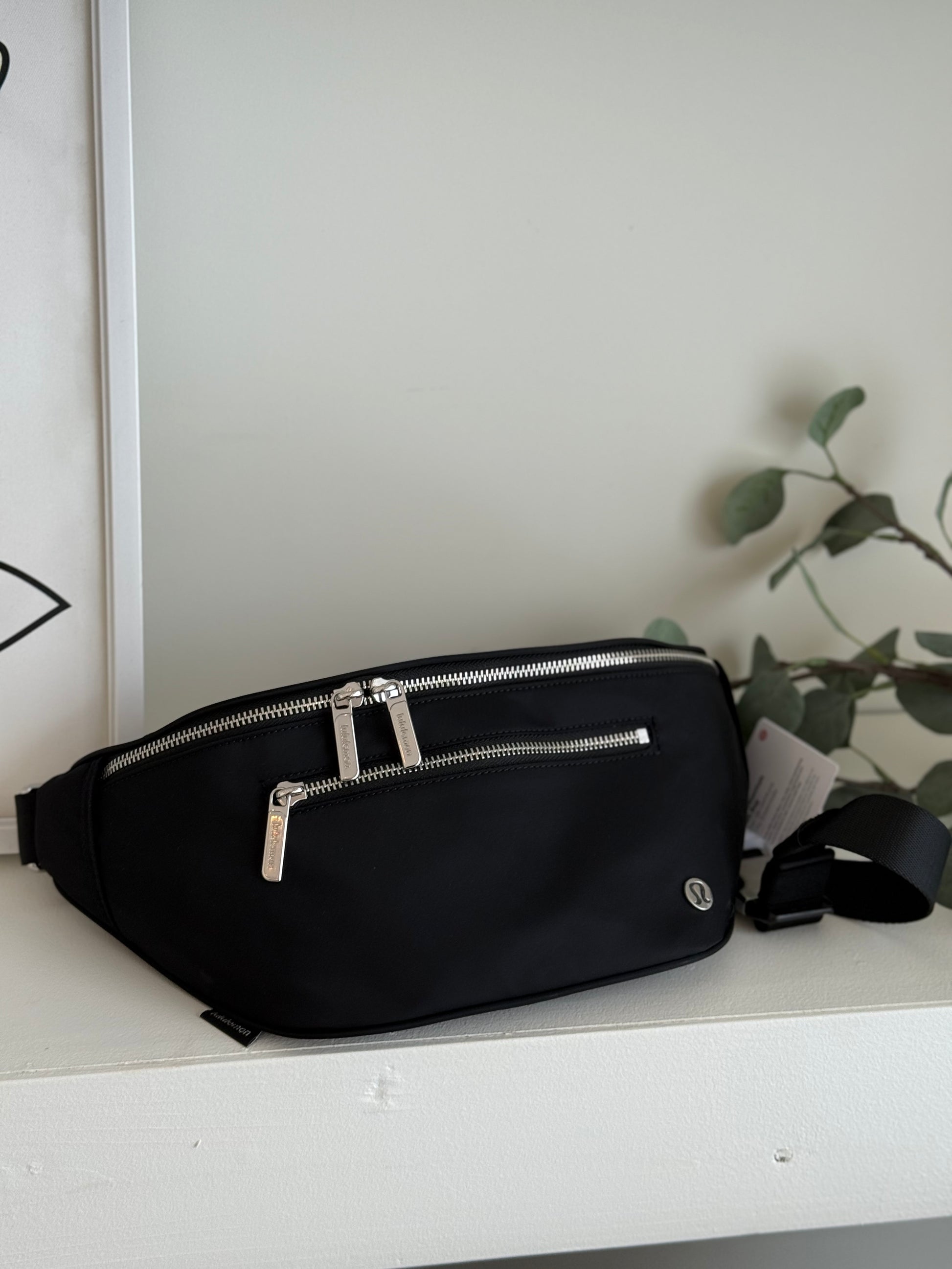 City Essentials Belt Bag