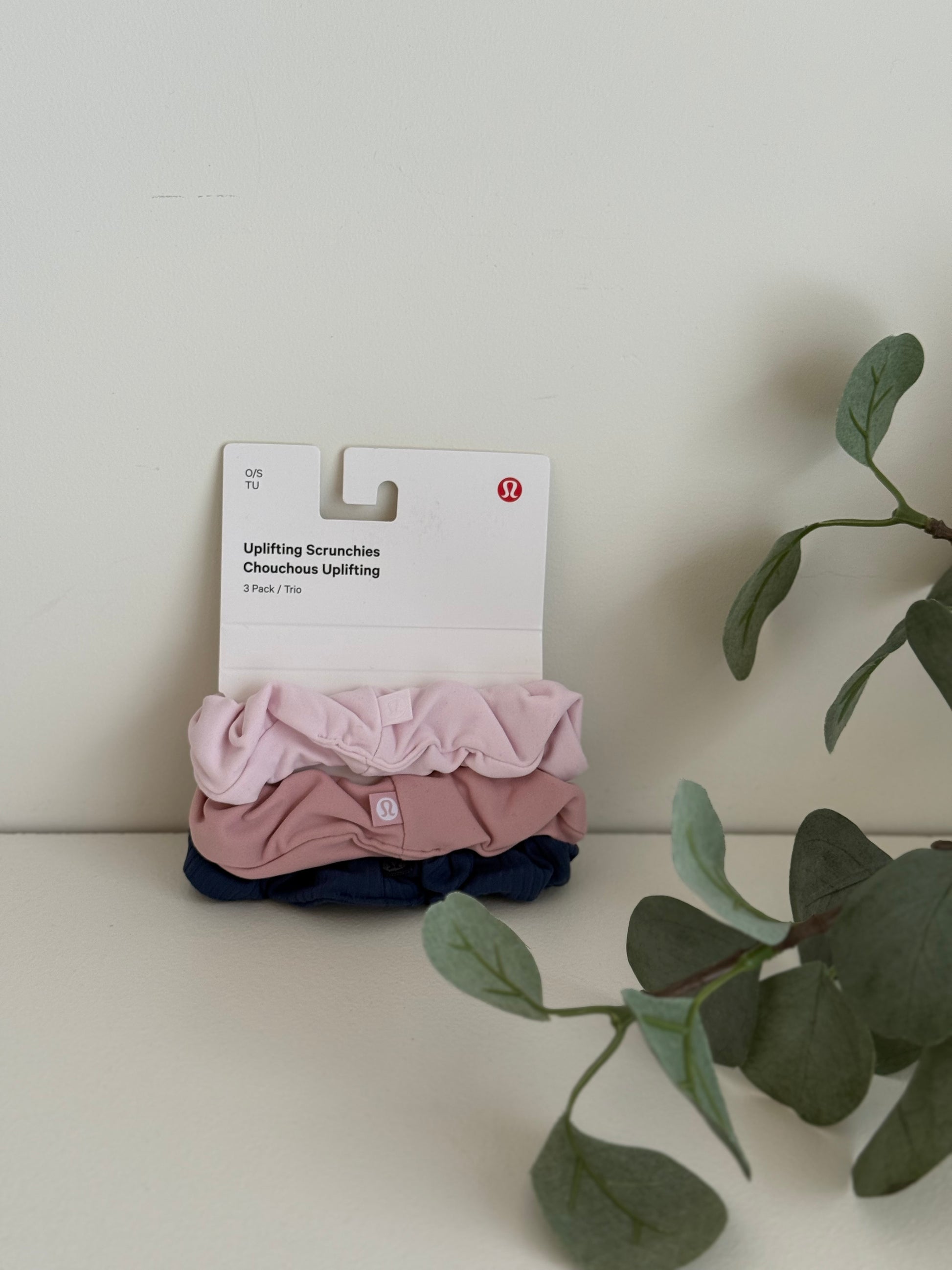 Uplifting Scrunchie *Bow