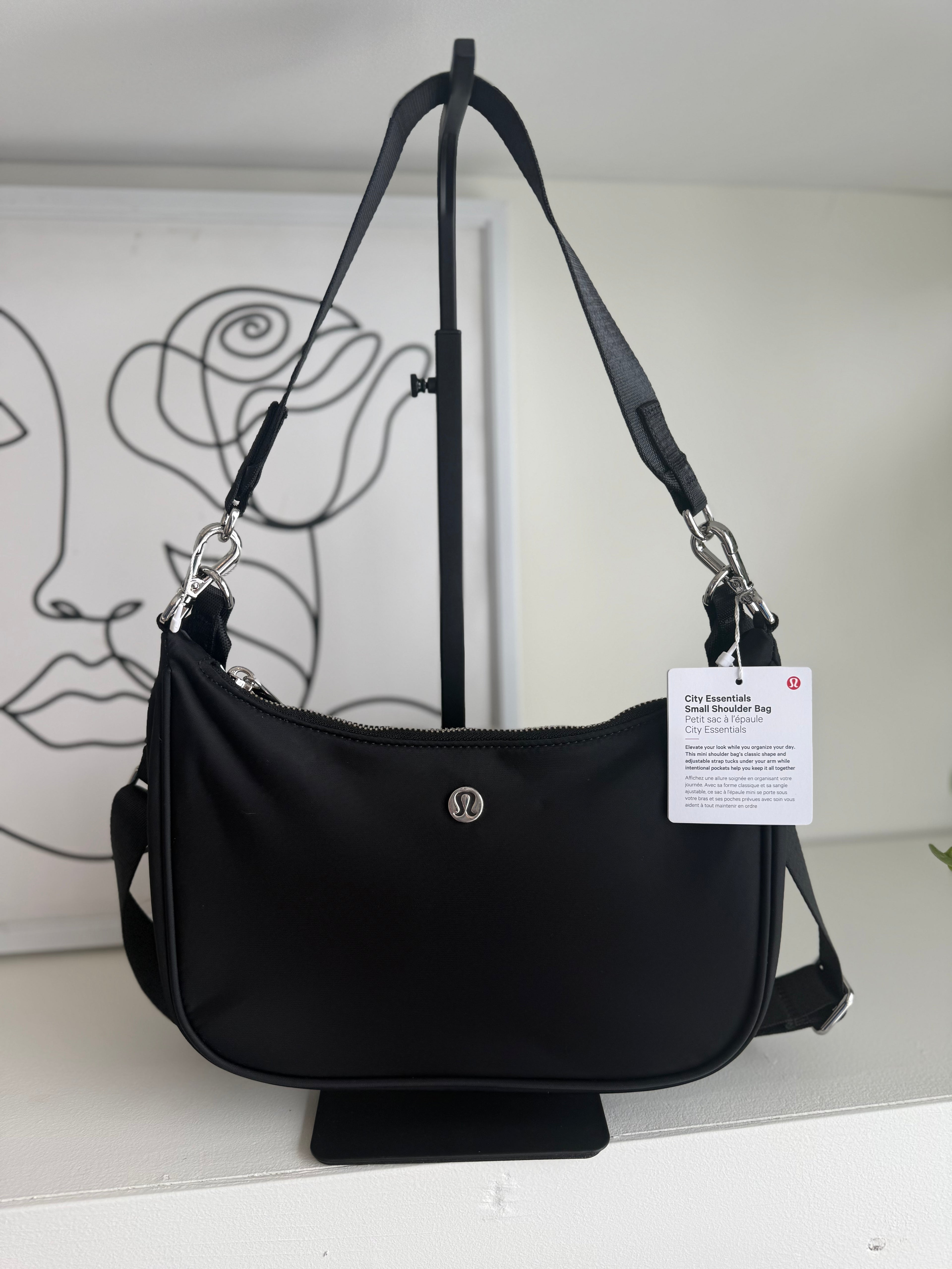 City Essentials Small Shoulder Bag