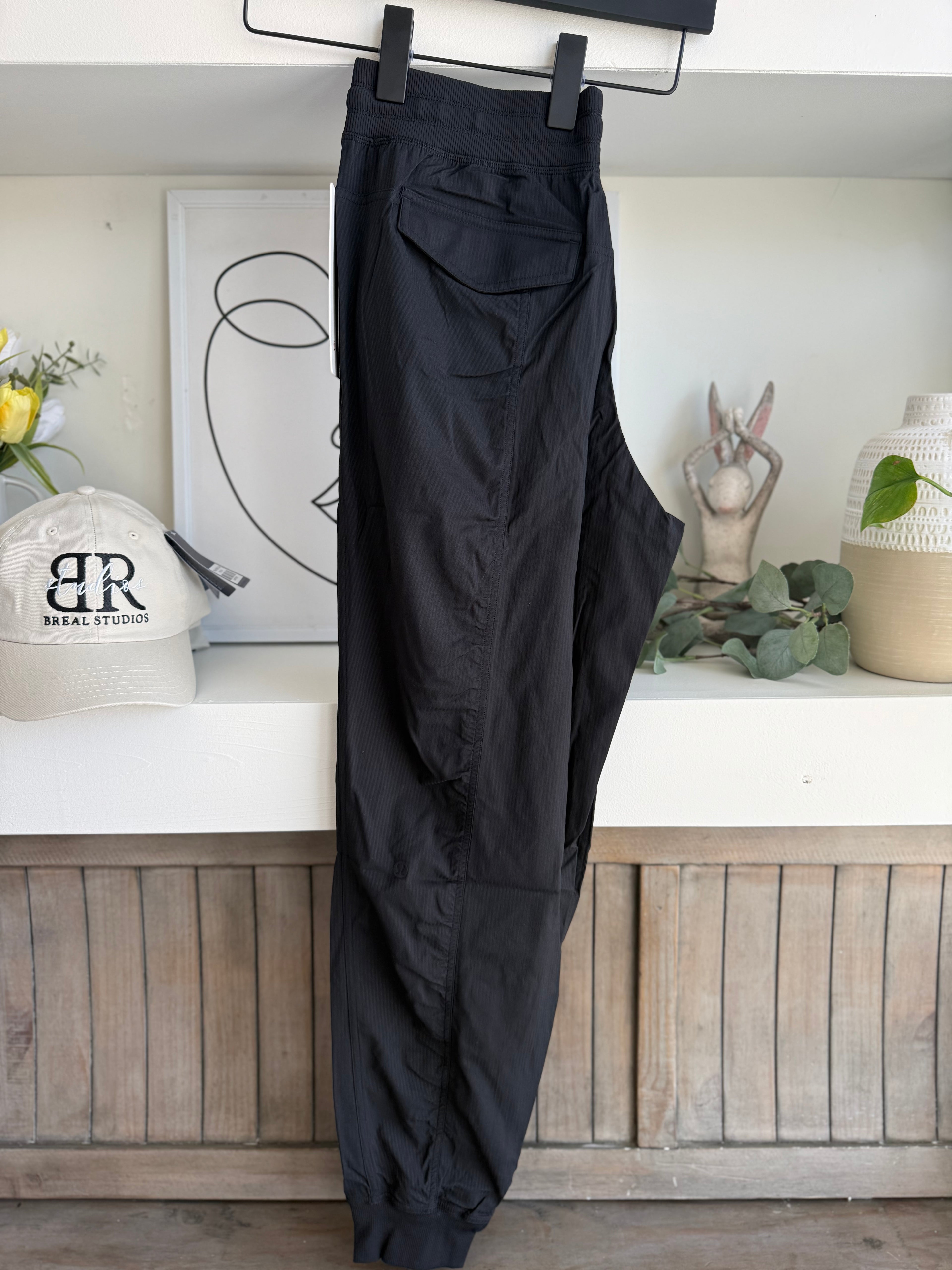Dance Studio Relaxed Fit MR Jogger