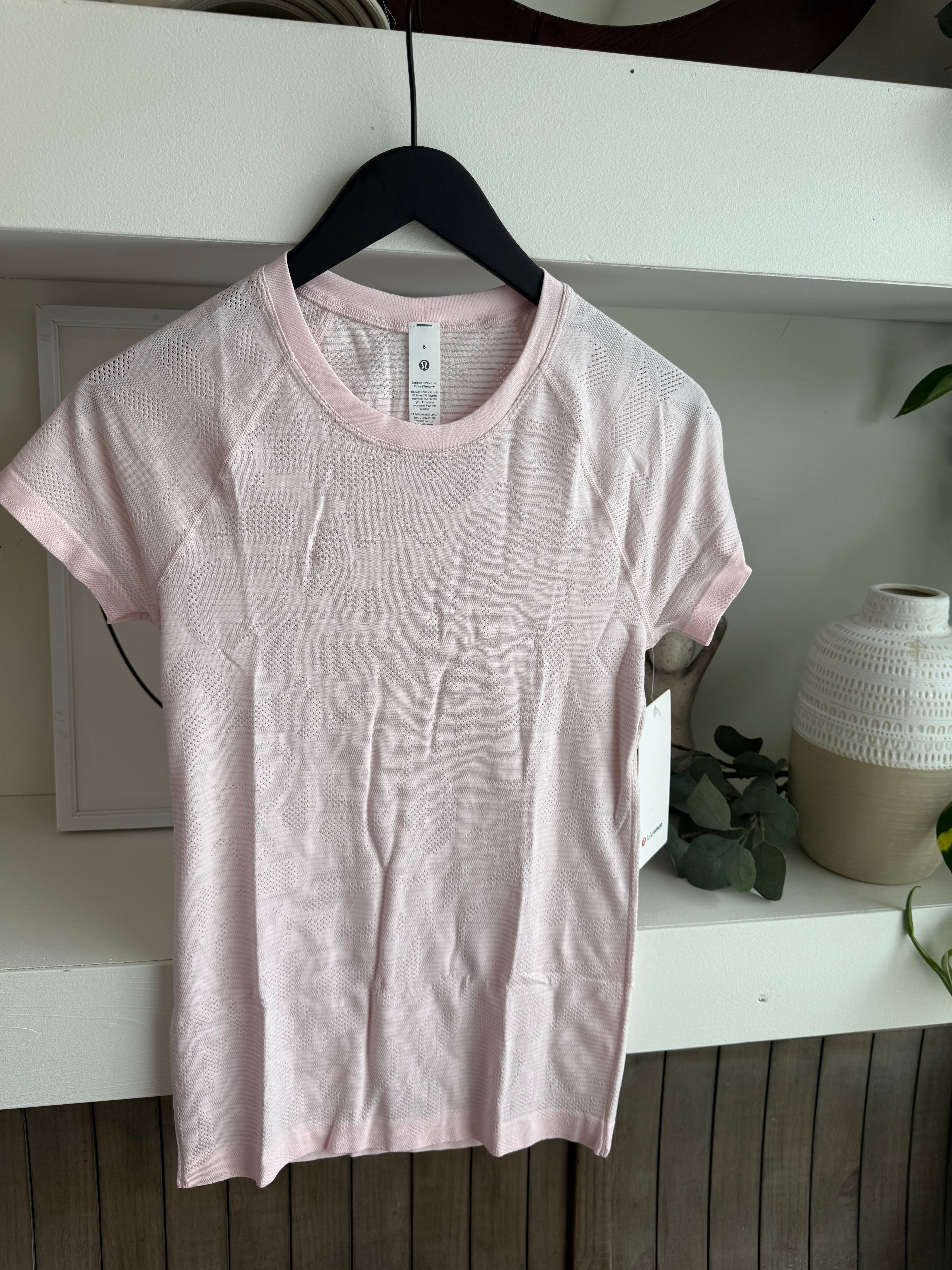 Swiftly Tech Short Sleeve